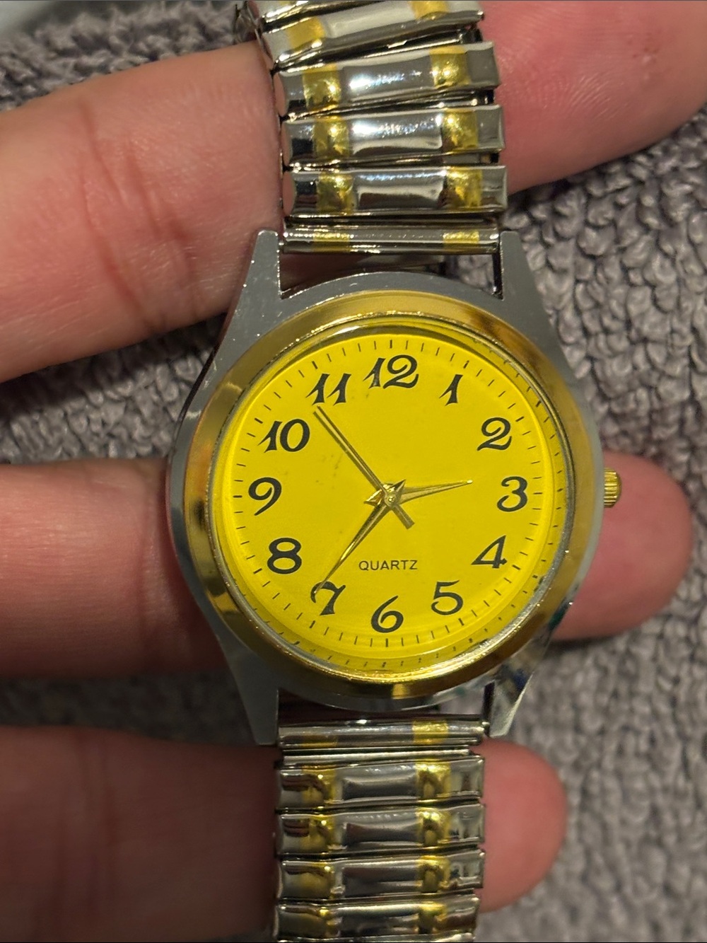 Men's Yellow Dial Quartz Watch with two tone Stretch Bracelet
